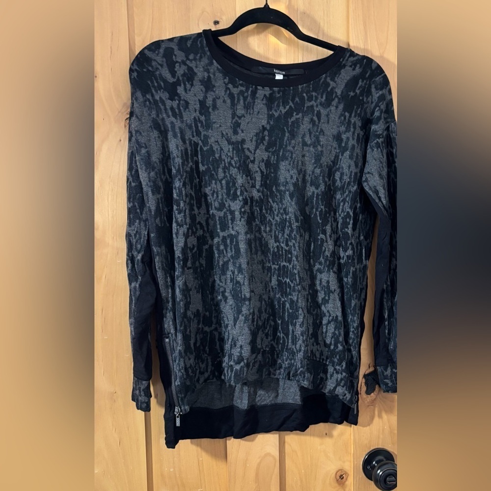 Kensie Charcoal and Ebony Textured Top